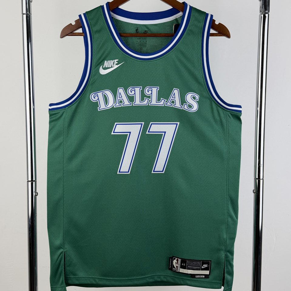 Camiseta NBA retro Dallas Mavericks – DONCIC #77 – Retro · verde · 2026 - vista 1