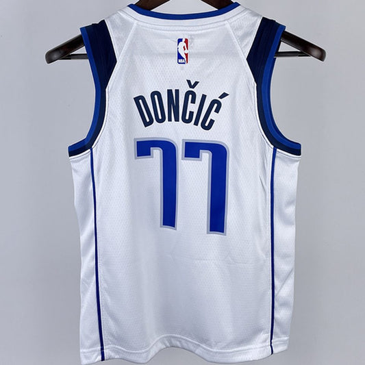 Camiseta NBA Dallas Mavericks – DOECIC #77 – blanca · 2023/24 - vista 2