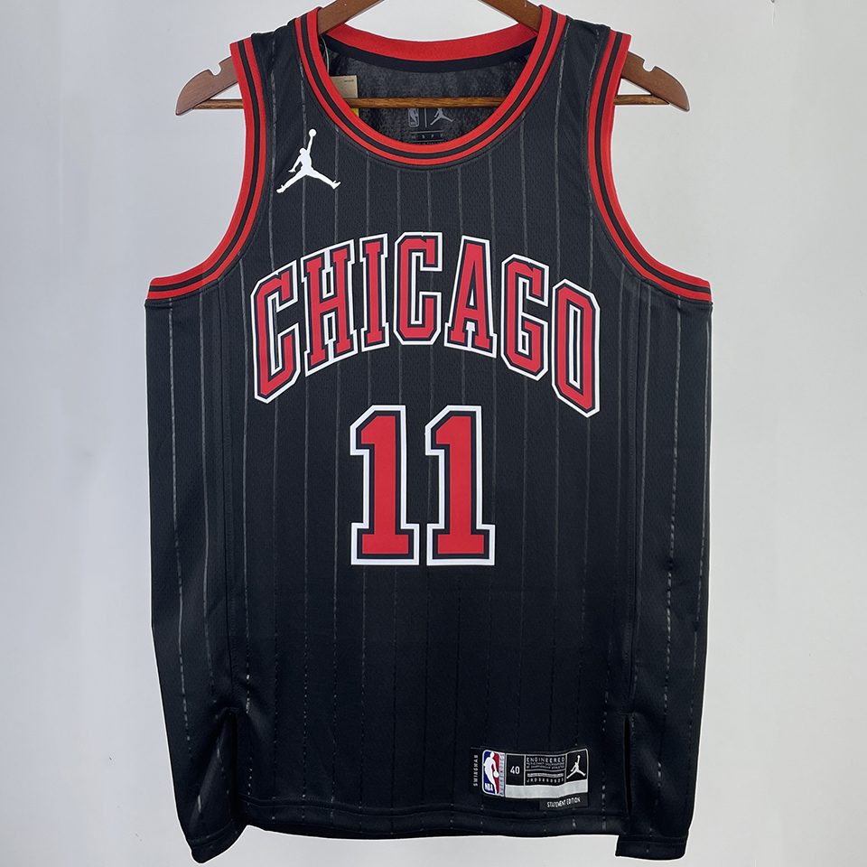Camiseta NBA Chicago Bulls – DEROZAN #11 – negra · 2023/24 - vista 1