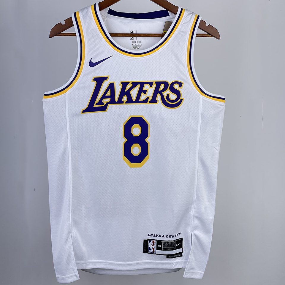 Camiseta NBA Los Angeles Lakers – BRYANT #8 – blanca · 2023/24 - vista 1