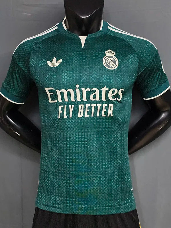 Real Madrid Visitante Versión Jugador 2026/27