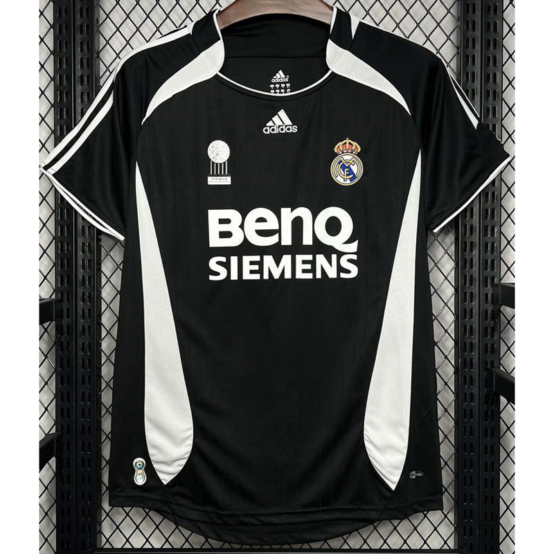 Real Madrid Retro 2006/07 (Negra)