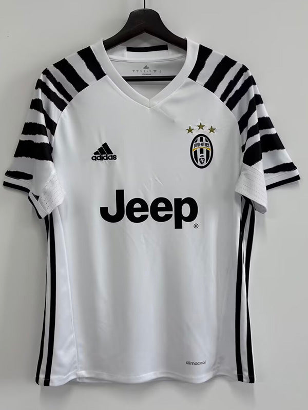 Juventus Retro 2016/17 (Tercera)