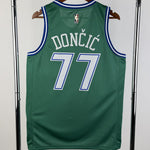 Camiseta NBA retro Dallas Mavericks – DONCIC #77 – Retro · verde · 2026 - vista 2
