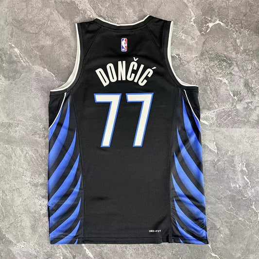 Camiseta NBA Dallas Mavericks – DONCIC #77 – City Edition · negra · 2026/27 - vista 2