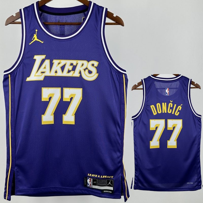 Camiseta NBA Los Angeles Lakers – DONCIC #77 – morada · 2026 - vista 1