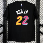 Camiseta casual NBA Miami Heat – BUTLER #22 – negra · 2025 - vista 2