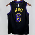 Camiseta NBA Los Angeles Lakers – JAMES #6 – City Edition · negra · 2024/25 - vista 2