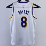 Camiseta NBA Los Angeles Lakers – BRYANT #8 – blanca - vista 2