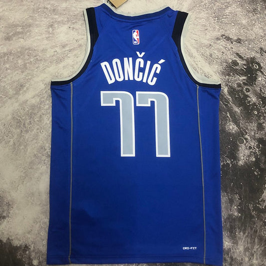 Camiseta NBA Dallas Mavericks – DONCIC #77 – azul · 2023/24 - vista 2