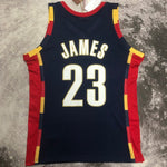 Camiseta NBA retro Cleveland Cavaliers – JAMES #23 – Retro · azul oscuro · 2008/09 - vista 2