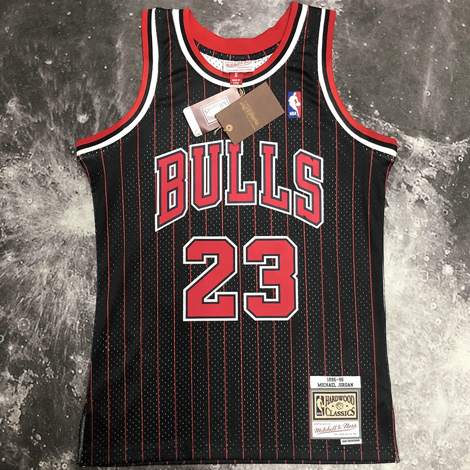 Camiseta NBA retro Chicago Bulls – JORDAN #23 – Retro · negra · 1997/98 - vista 1