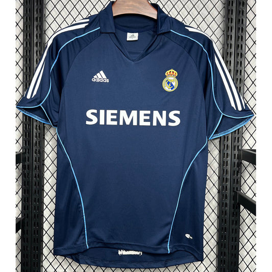 Real Madrid Retro 2005/06 (Visitante)