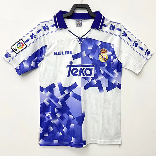 Real Madrid Retro 1996/97 (Visitante)
